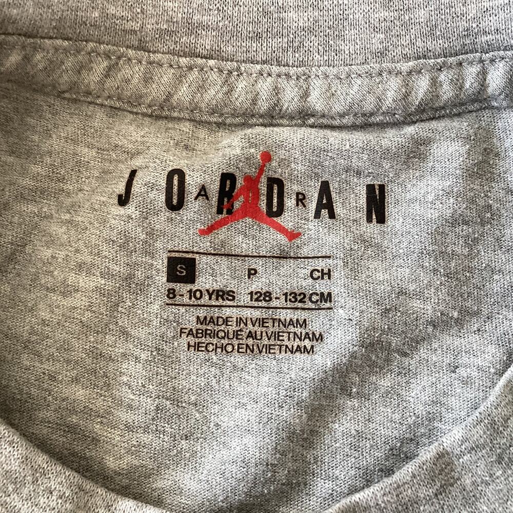 Jordan Graphic Tee - Picture 3 of 5